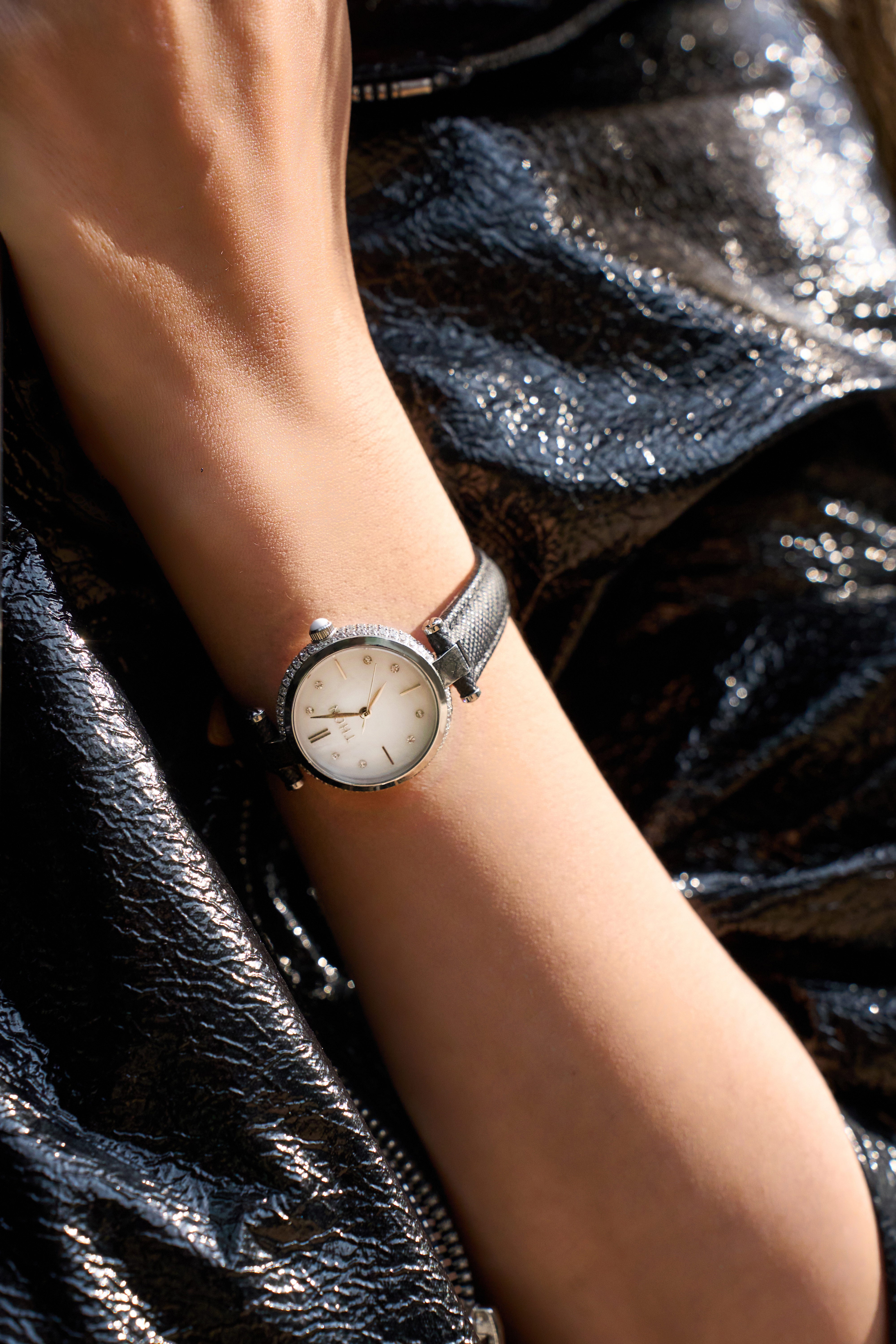 THCN T· I Mother-of-Pearl Dial Black Leather Strap Watch