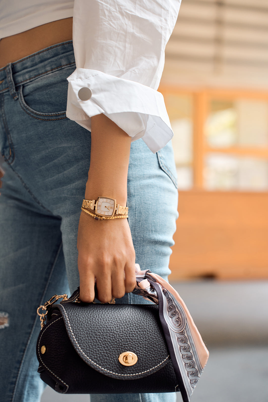 THCN T· II White Mother-of-Pearl Dial Gold Bracelet Watch