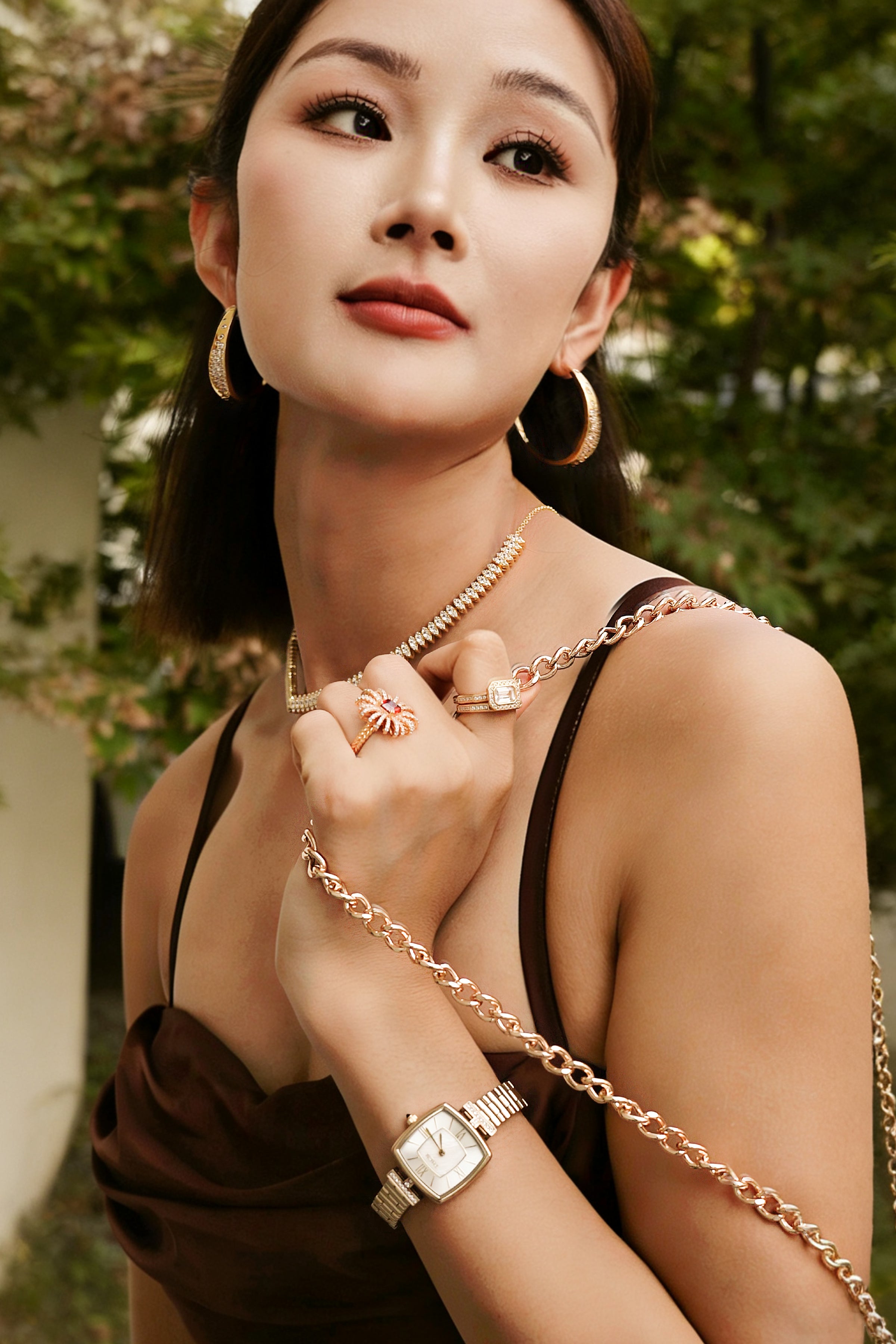 THCN T· II White Mother-of-Pearl Dial Gold Bracelet Watch