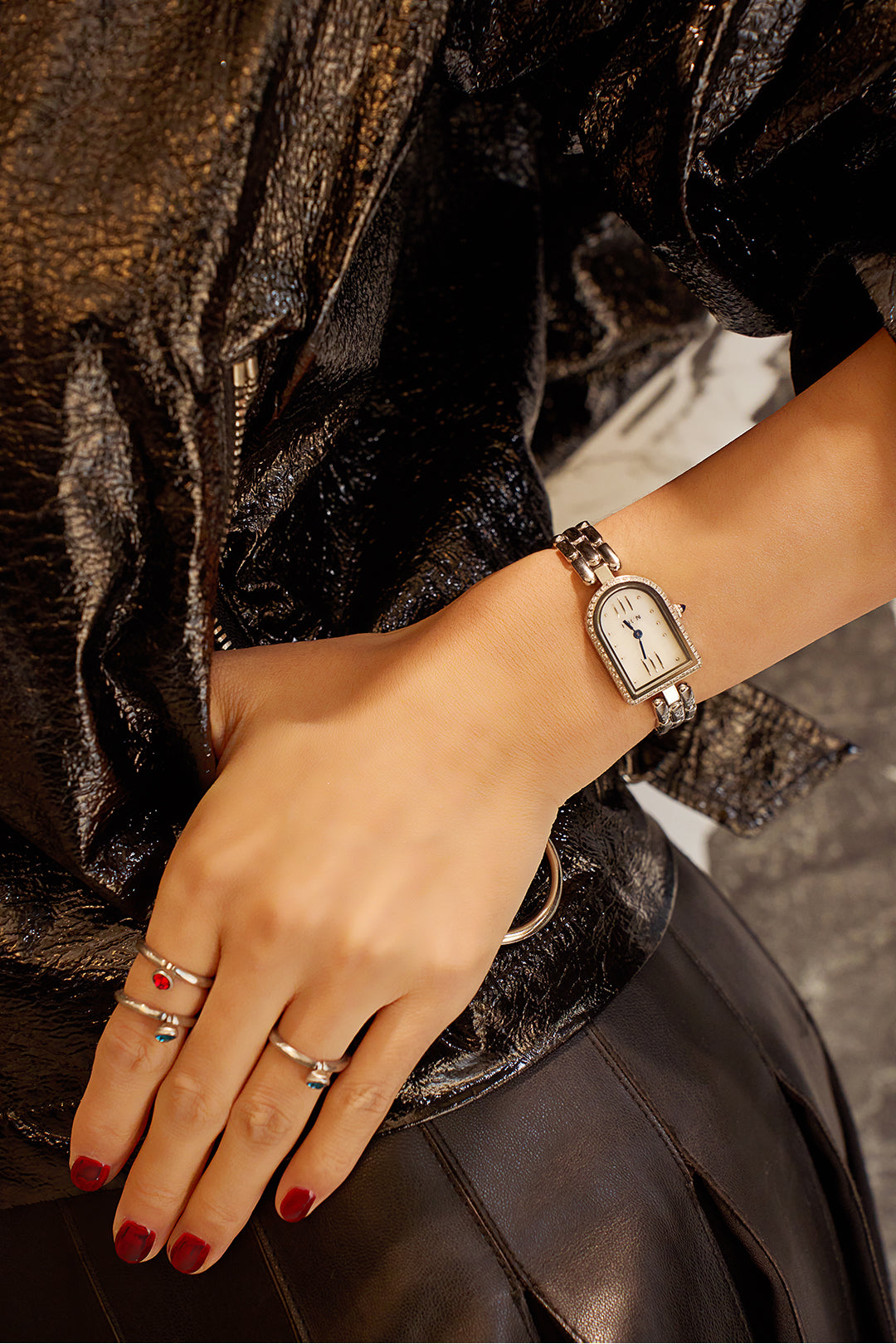 THCN N· II White Mother-of-Pearl Silver Bracelet Watch