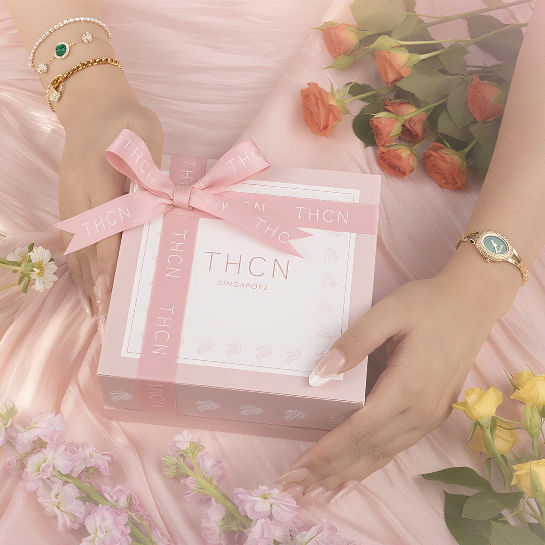 THCN Ladies Gold Watch & Malachite Bracelets Gift Set