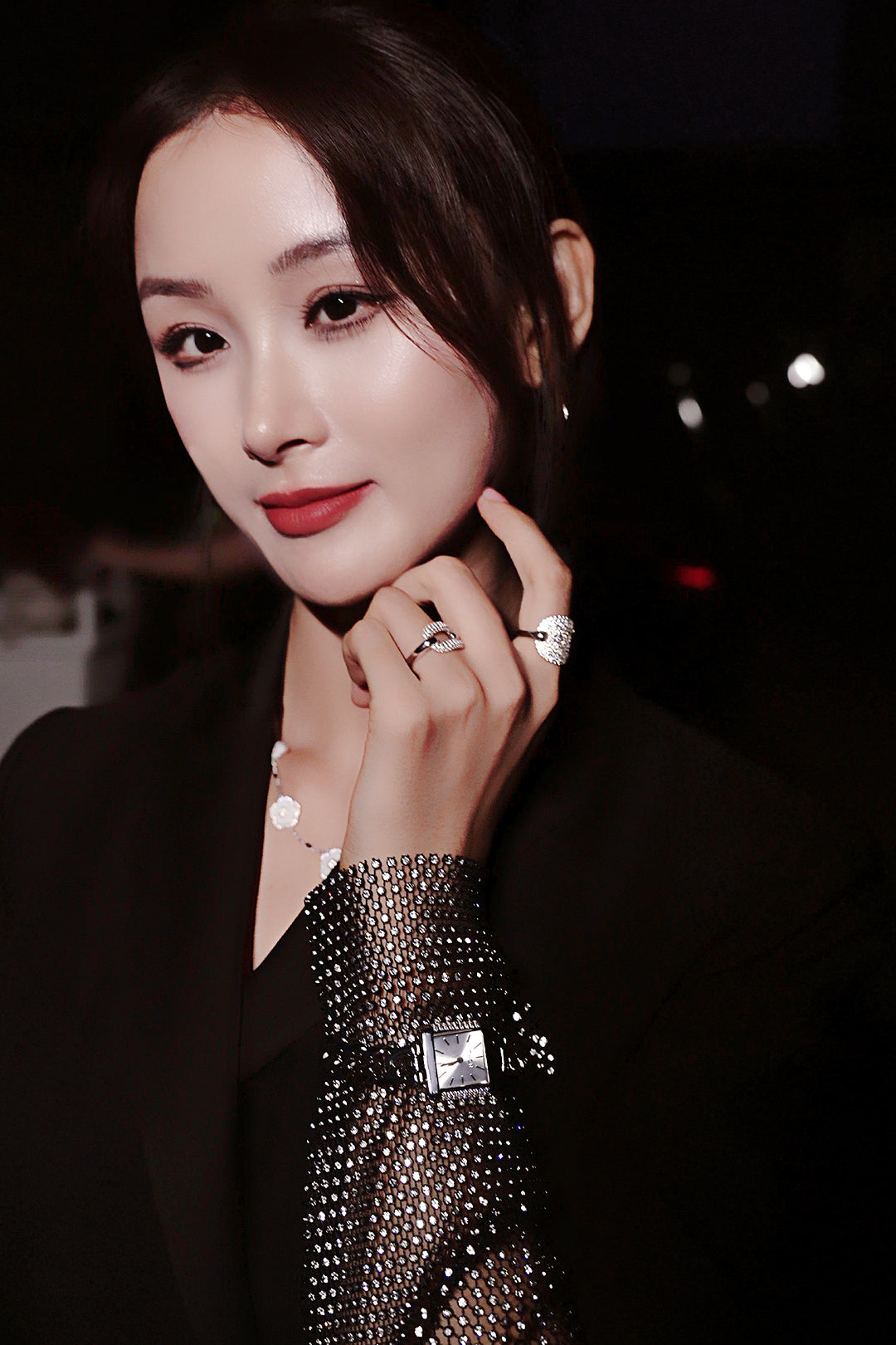 THCN C· II White Sunray·  Silver Chain-Link Watch